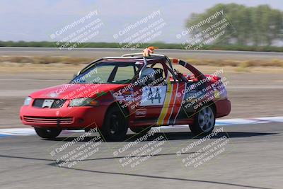 media/Oct-01-2022-24 Hours of Lemons (Sat) [[0fb1f7cfb1]]/10am (Front Straight)/